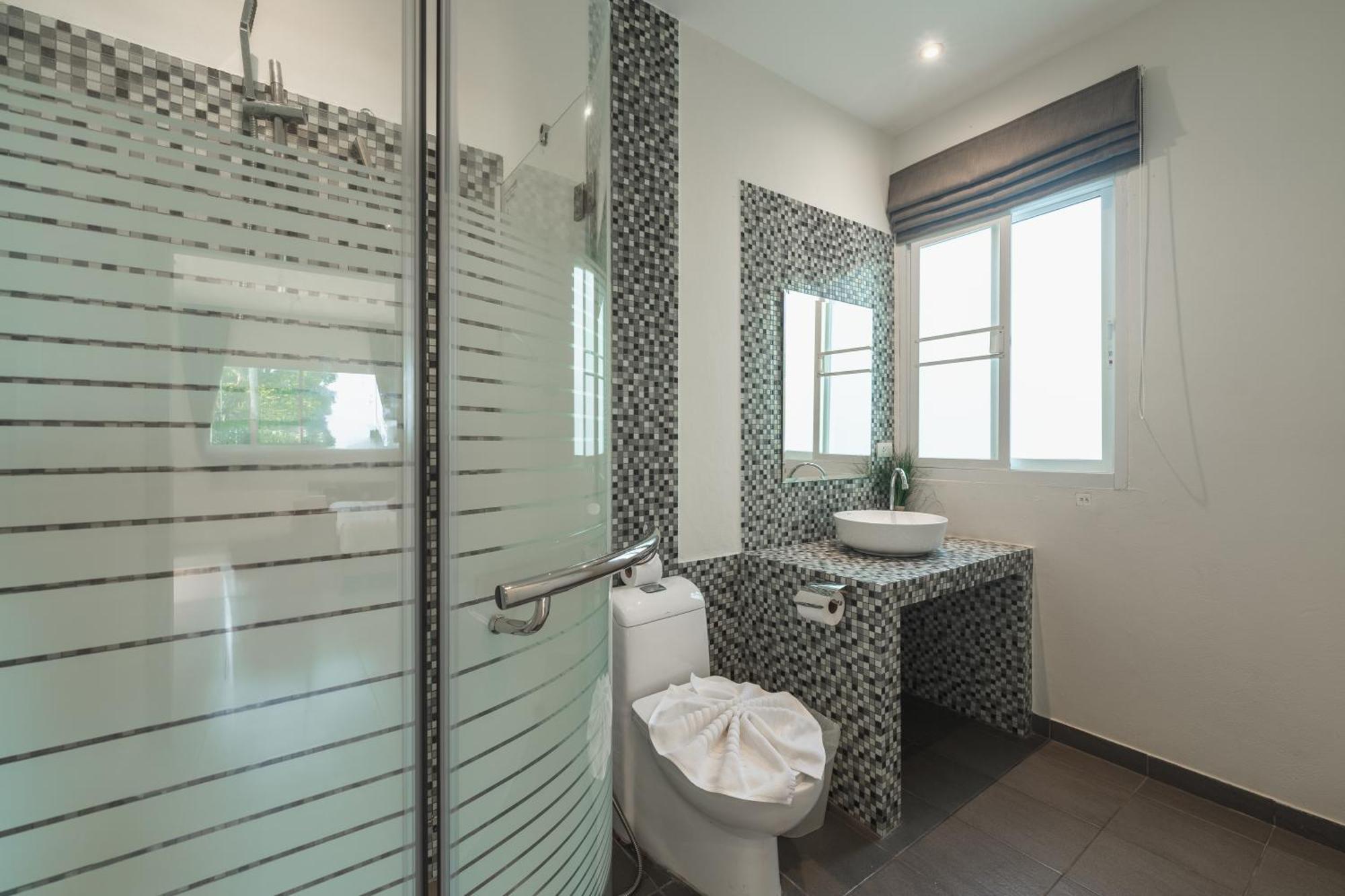 Grand 5Br Pool Villa Sea La Vie Rawai Exterior foto